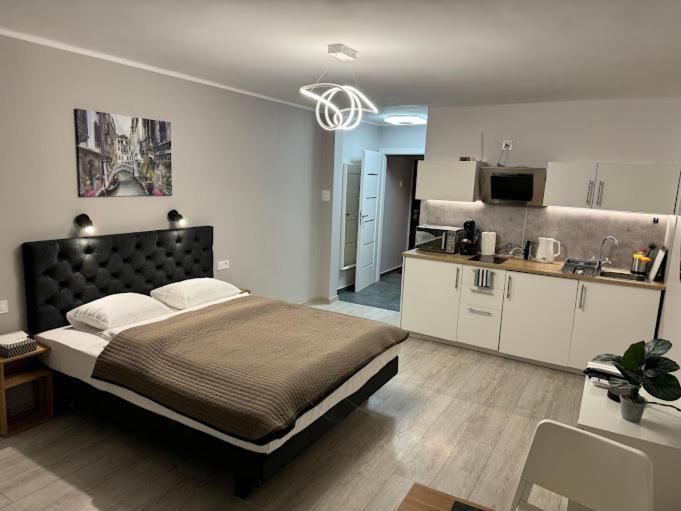 Przystanek Aleja Korfantego 8 Katowice