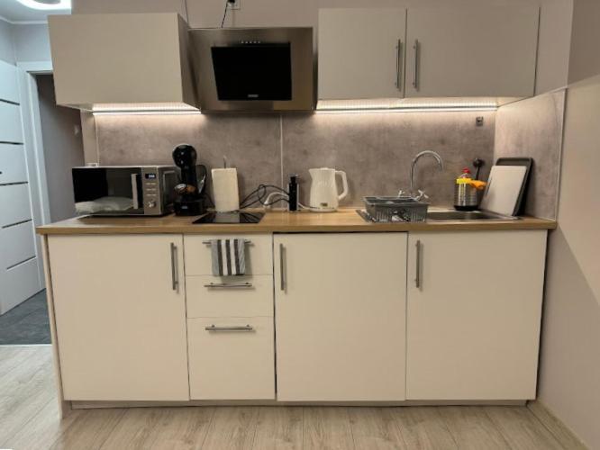 Przystanek Aleja Korfantego 8 Apartment